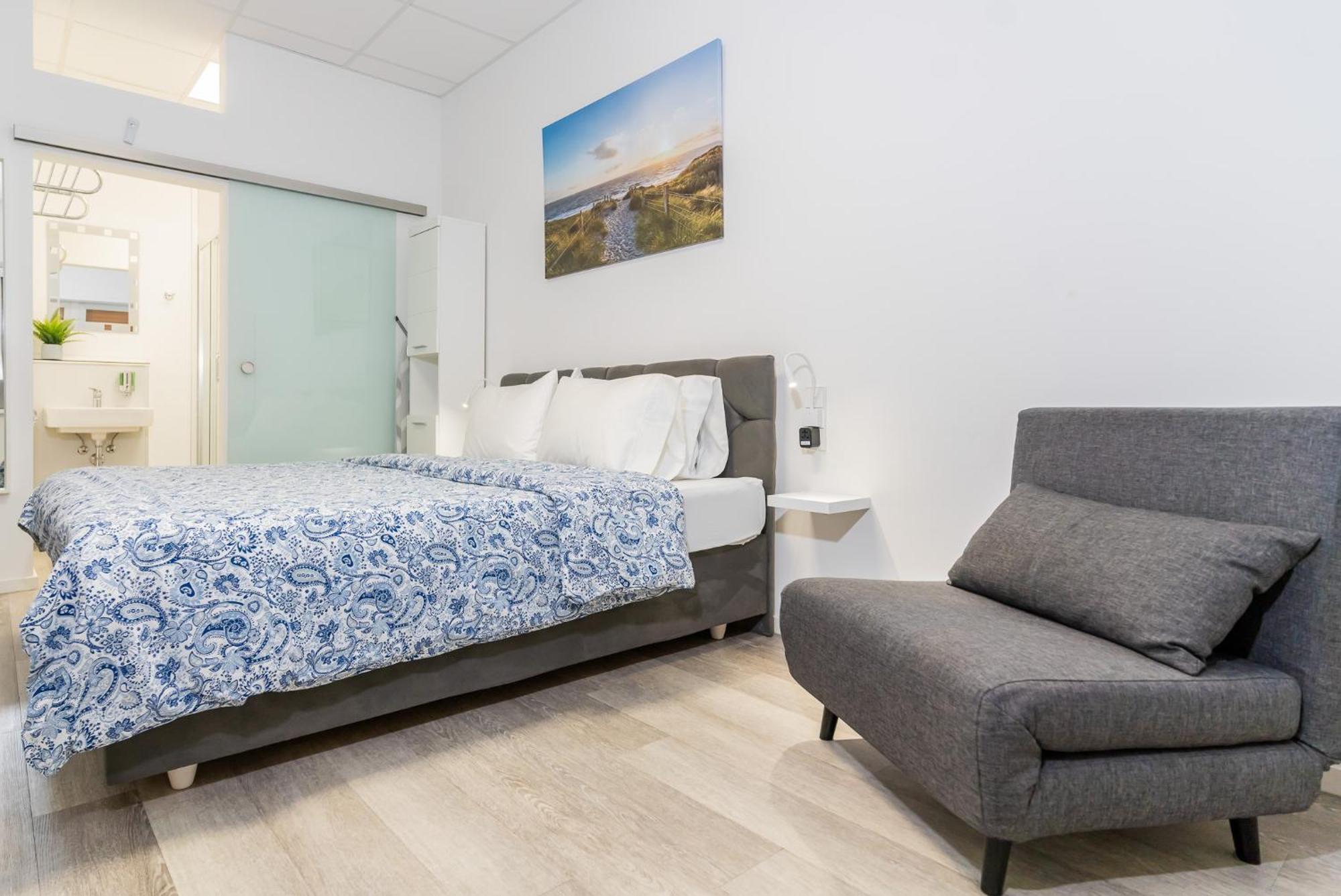 Private Room #1 With King Size, Ground Floor, Ac, Only 2Min To Rab Ramstein-Miesenbach Exterior photo